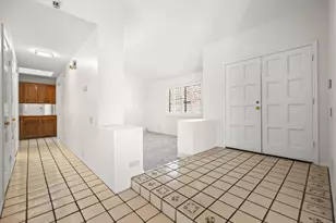 9823 N 100th Pl, Scottsdale, AZ 85258 - Photo 8