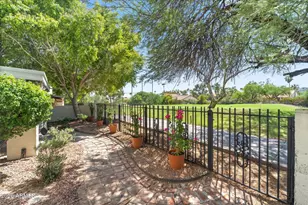 9418 S 51st St, Phoenix, AZ 85044 - Photo 2