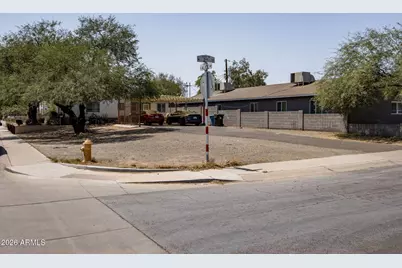 120 E Alice Avenue #24, Phoenix, AZ 85020 - Photo 2
