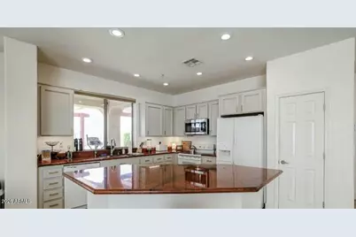 2423 W Shadow Glen Court, Anthem, AZ 85086 - Photo 6