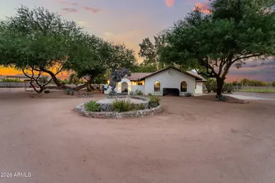 2601 E Mesquite Street, Gilbert, AZ 85296 - Photo 2