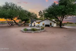 2601 E Mesquite St, Gilbert, AZ 85296 - Photo 2