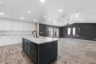 4019 W Citrus Way, Phoenix, AZ 85019 - Photo 12