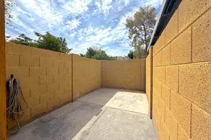 8331 E Valley Vista Dr, Scottsdale, AZ 85250 - Photo 10