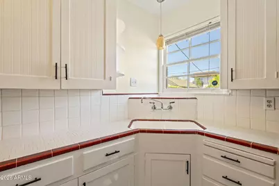 334 W Lewis Avenue, Phoenix, AZ 85003 - Photo 8