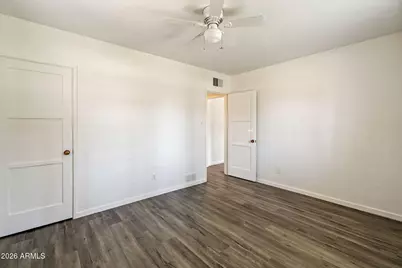 334 W Lewis Avenue, Phoenix, AZ 85003 - Photo 12