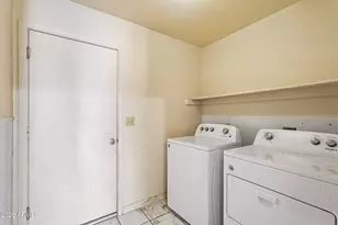 23843 N 41st Ave, Glendale, AZ 85310 - Photo 38