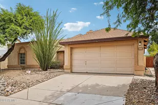 23843 N 41st Ave, Glendale, AZ 85310 - Photo 10