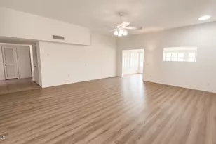 15622 N Cameo Dr, Sun City, AZ 85351 - Photo 2