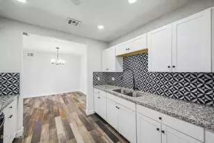 105 N Los Robles Dr, Goodyear, AZ 85338 - Photo 12