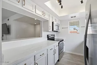 850 S River Drive #2041, Tempe, AZ 85281 - Photo 4