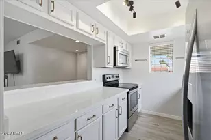 850 S River Dr, Tempe, AZ 85281 - Photo 4