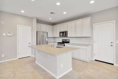 17214 N 9th Place, Phoenix, AZ 85022 - Photo 8