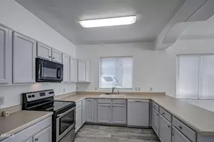 12031 W Belmont Dr, Avondale, AZ 85323 - Photo 6