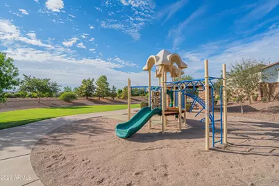 1075 E Parkview Court, Gilbert, AZ 85295 - Photo 28