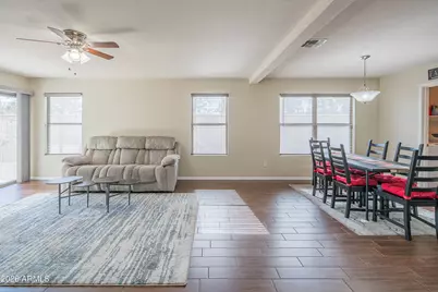 1075 E Parkview Court, Gilbert, AZ 85295 - Photo 8