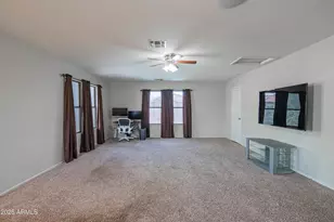 1075 E Parkview Ct, Gilbert, AZ 85295 - Photo 16