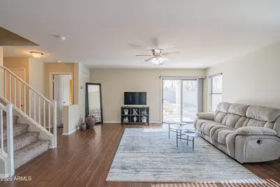 1075 E Parkview Court, Gilbert, AZ 85295 - Photo 10