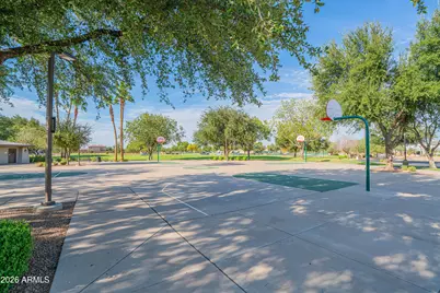 1075 E Parkview Court, Gilbert, AZ 85295 - Photo 30