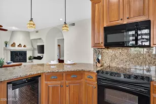 11011 N Zephyr Dr, Fountain Hills, AZ 85268 - Photo 10