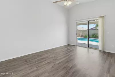 543 W Grovers Avenue, Phoenix, AZ 85023 - Photo 8
