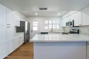 5622 W Grovers Ave, Glendale, AZ 85308 - Photo 6