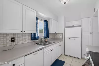 2029 W Sunnyside Avenue, Phoenix, AZ 85029 - Photo 16
