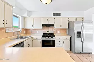 1345 Plaza Amapola, Sierra Vista, AZ 85635 - Photo 10
