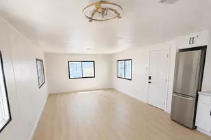 303 E South Mountain Ave, Phoenix, AZ 85042 - Photo 14