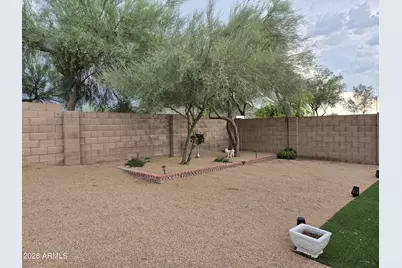 2157 E Crest Lane, Phoenix, AZ 85024 - Photo 12