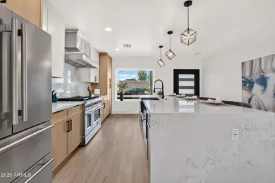 4221 E Mulberry Drive, Phoenix, AZ 85018 - Photo 4