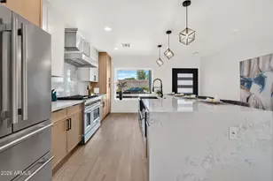 4221 E Mulberry Dr, Phoenix, AZ 85018 - Photo 4