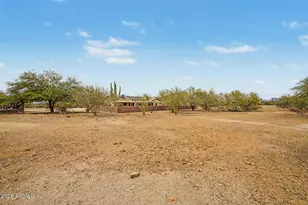 39949 N Central Ave, Phoenix, AZ 85086 - Photo 16