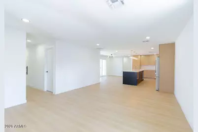 8435 S 16th Place, Phoenix, AZ 85042 - Photo 16