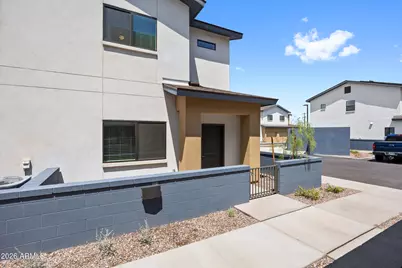 2315 E McArthur Drive, Tempe, AZ 85288 - Photo 2