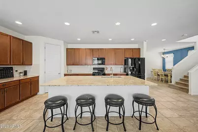 4159 W Kirkland Avenue, San Tan Valley, AZ 85144 - Photo 4