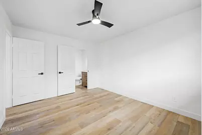5207 N 39th Drive, Phoenix, AZ 85019 - Photo 18