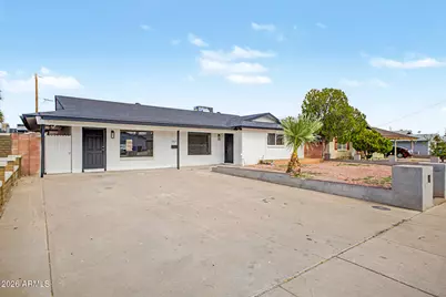 5207 N 39th Drive, Phoenix, AZ 85019 - Photo 2