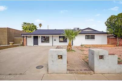 5207 N 39th Drive, Phoenix, AZ 85019 - Photo 1