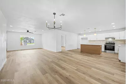5207 N 39th Drive, Phoenix, AZ 85019 - Photo 8