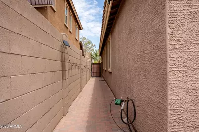 5343 W Hackamore Drive, Phoenix, AZ 85083 - Photo 2