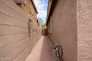 5343 W Hackamore Dr, Phoenix, AZ 85083 - Photo 2