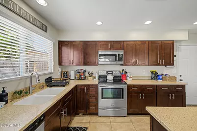 3027 W Daley Lane, Phoenix, AZ 85027 - Photo 16