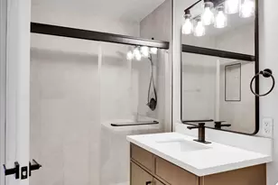 2250 E Deer Valley Rd, Phoenix, AZ 85024 - Photo 14