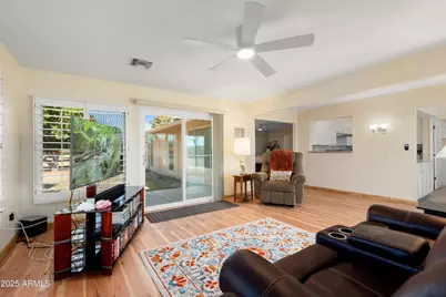 18018 N Highwood Court, Sun City, AZ 85373 - Photo 10