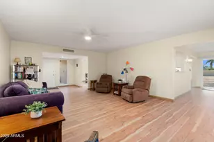 18018 N Highwood Ct, Sun City, AZ 85373 - Photo 8