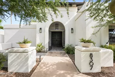 8307 E San Rafael Drive, Scottsdale, AZ 85258 - Photo 2