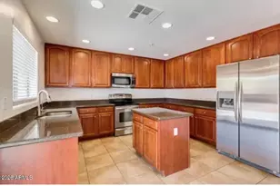 12703 W Milton Dr, Peoria, AZ 85383 - Photo 10