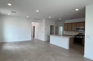 46885 W Crescent Moon Dr, Maricopa, AZ 85139 - Photo 2