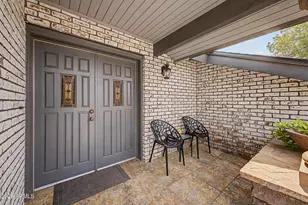 1069 E Carver Rd, Tempe, AZ 85284 - Photo 4